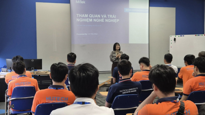 TRẢI NGHIỆM THỰC TẾ CÔNG TY THIẾT KẾ 18