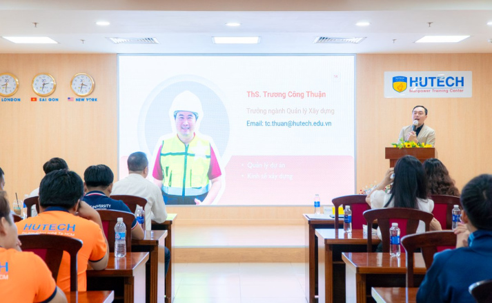 KHOA XÂY DỰNG CHÀO ĐÓN TÂN SINH VIÊN 2025 53