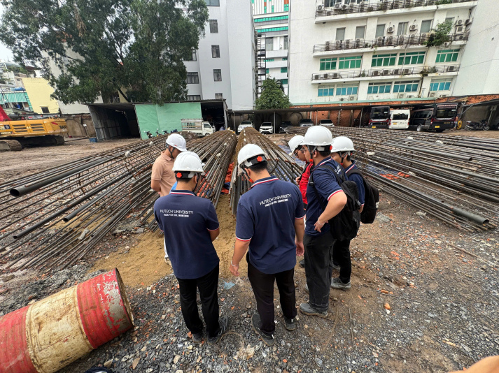 SINH VIÊN KHOA XÂY DỰNG THAM QUAN THỰC TẾ CÔNG TÁC KHOAN CỌC NHỒI THÍ NGHIỆM THỬ TĨNH TẠI CÔNG TRÌNH 197 ĐIỆN BIÊN PHỦ 9
