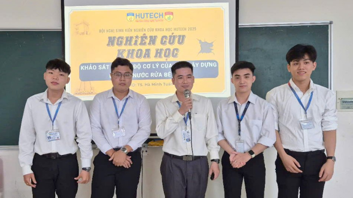 HỘI NGHỊ SINH VIÊN NGHIÊN CỨU KHOA HỌC HUTECH 2025 49