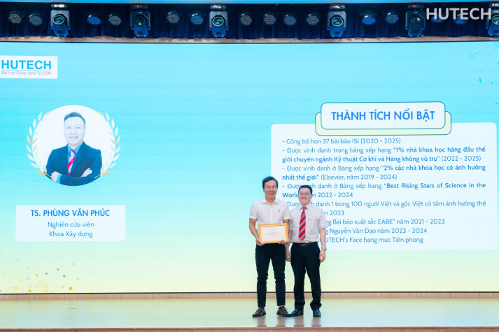 HỘI NGHỊ TỔNG KẾT HOẠT ĐỘNG KHOA HỌC CÔNG NGHỆ HUTECH: HƠN 2.200 CÔNG BỐ QUỐC TẾ ISI/SCOPUS, HƠN 2.900 ĐỀ TÀI NGHIÊN CỨU SINH VIÊN 201