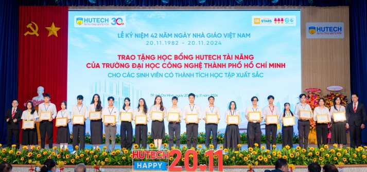 KHOA XÂY DỰNG NHẬN KHEN THƯỞNG NHÂN KỶ NIỆM 20/11/2024 61