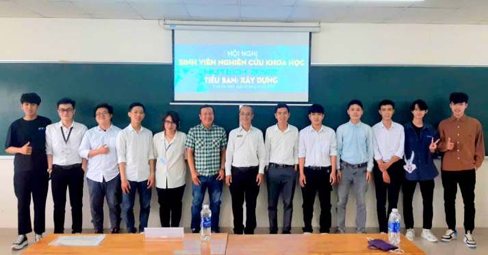 HỘI NGHỊ SINH VIÊN NGHIÊN CỨU KHOA HỌC HUTECH 2022 27