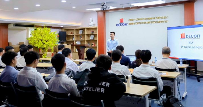 SINH VIÊN NGÀNH KỸ THUẬT XÂY DỰNG BẮT ĐẦU ĐỢT THỰC TẬP TỐT NGHIỆP 7