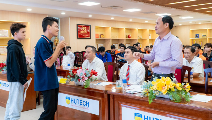 KHOA XÂY DỰNG CHÀO ĐÓN TÂN SINH VIÊN 2025 55