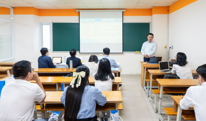 HỘI NGHỊ KHOA HỌC TRẺ DÀNH CHO HỌC VIÊN CAO HỌC 2025 39