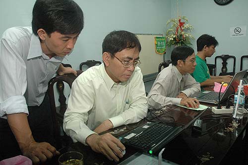 Giao lưu trực tuyến: Xét tuyển nguyện vọng 2 14