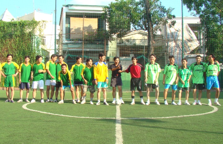 HUTECH tổ chức giải bóng đá “MỪNG XUÂN MỚI 2011” 7
