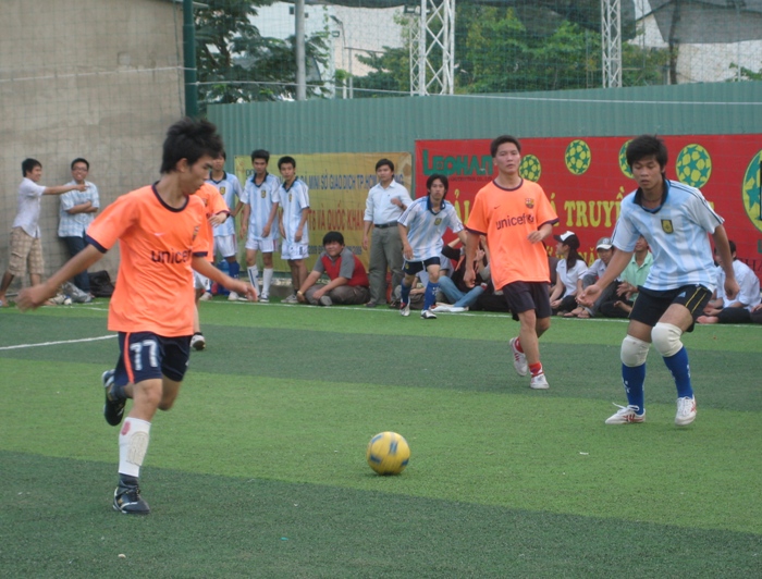 HUTECH tuyển chọn sinh viên tham gia giải Bóng đá Sinh viên toàn quốc  2010 8