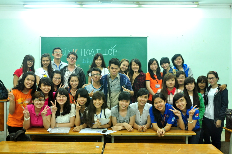 Triển khai tổ chức sinh hoạt lớp HK II năm học 2013 - 2014 4