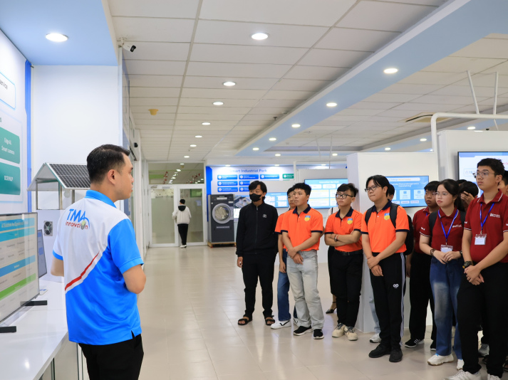 I-HUTECH FIELD TRIP | BỨC TRANH NGHỀ NGHIỆP CÔNG NGHỆ TƯƠNG LAI TẠI TẬP ĐOÀN CÔNG NGHỆ TMA 26