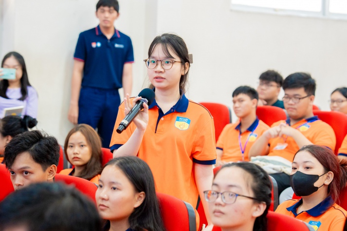 Tân sinh viên K2024 bỏ túi nhiều "TIPs" học tiếng Anh trong môi trường Đại học Quốc tế, "đòn bẩy" để sinh viên trở nên nổi trội và dễ dàng gặt hái thành công 26