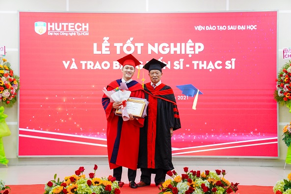 HUTECH thông báo tổ chức Lễ trao bằng tốt nghiệp Tiến sĩ, Thạc sĩ năm 2021 diễn ra ngày 08/01/2022