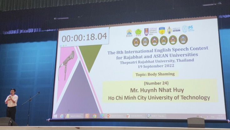 Tập thể giảng viên và sinh viên Khoa Tiếng Anh ĐH Công nghệ TP. HCM khởi hành tham dự hoạt động học thuật và giao lưu văn hóa các nước trong khu vực - điểm đến trường Đại học Thepsatri Rajabhat (Thái  33