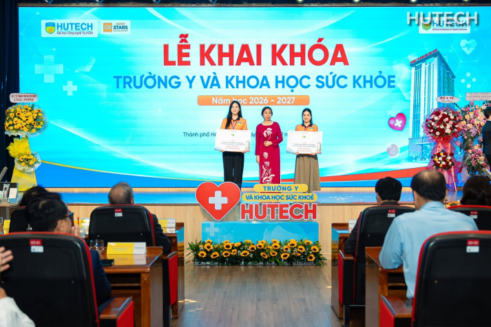 Bài phát biểu của Hiệu trưởng tại Lễ Khai khóa năm 2026 của Trường Y và Khoa học Sức khỏe (HUTECH-MHS) 112