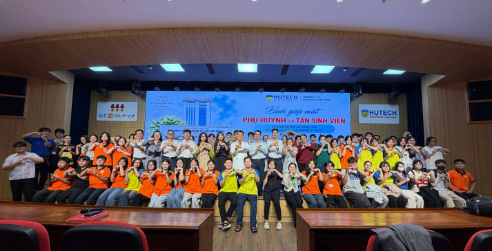 Gặp mặt phụ huynh và tân sinh viên ngành Điều dưỡng, Kỹ thuật xét nghiệm y học khóa 2026: Lắng nghe, kết nối và gửi gắm niềm tin 90
