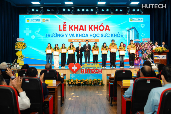 Bài phát biểu của Hiệu trưởng tại Lễ Khai khóa năm 2026 của Trường Y và Khoa học Sức khỏe (HUTECH-MHS) 167