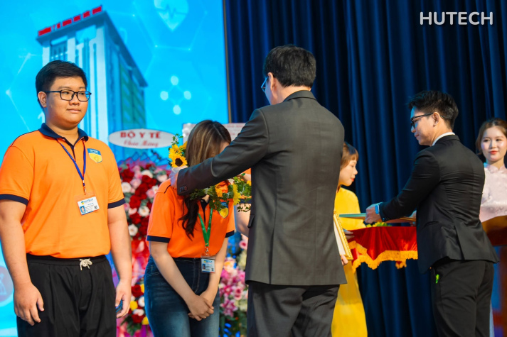 Bài phát biểu của Hiệu trưởng tại Lễ Khai khóa năm 2026 của Trường Y và Khoa học Sức khỏe (HUTECH-MHS) 84