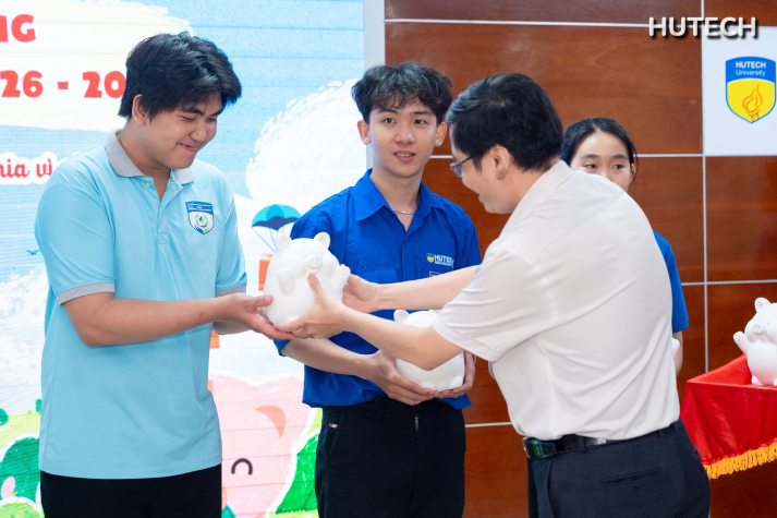 Tuổi trẻ Khoa Điều dưỡng - Kỹ thuật y học phát động công trình Thanh niên, lan toả yêu thương vì cộng đồng năm học 2026-2027 14