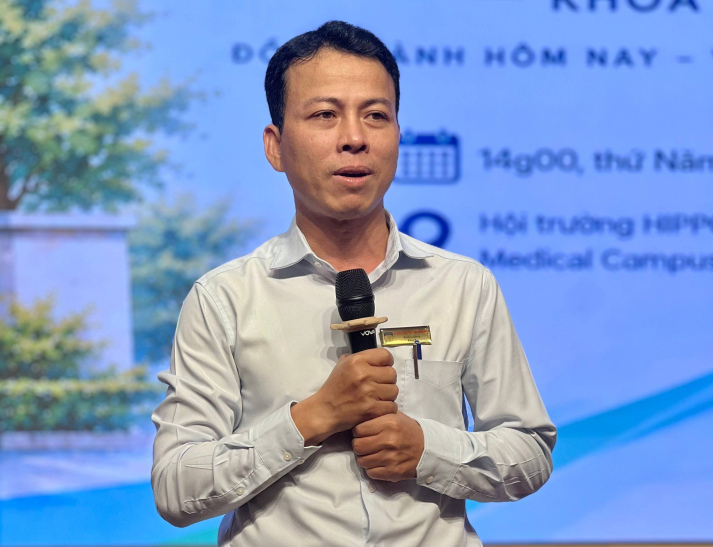 Gặp mặt phụ huynh và tân sinh viên ngành Điều dưỡng, Kỹ thuật xét nghiệm y học khóa 2026: Lắng nghe, kết nối và gửi gắm niềm tin 24