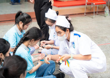 Phía sau con số 13 và giấc mơ đi tìm con chữ 103