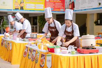 Đi đường dài bằng những bước tiến bền bỉ 77