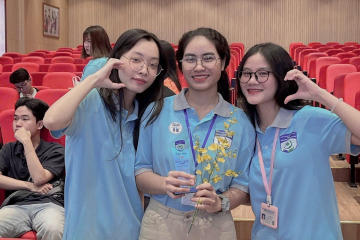 Khi đóa hoa rừng M’nông nở rộ giữa giảng đường y khoa 30
