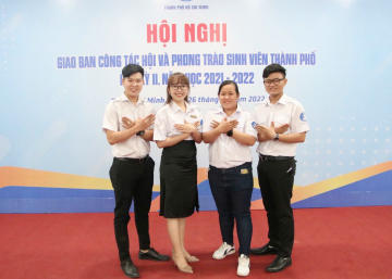 Rời “Big 4”, nữ giảng viên trẻ chọn hành trình gieo mầm tri thức 53