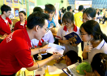 Chuyên gia HUTECH giúp thí sinh tự tin chọn nghề và giải tỏa áp lực chuyển cấp 57