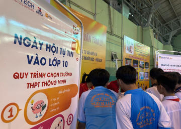 Chuyên gia HUTECH giúp thí sinh tự tin chọn nghề và giải tỏa áp lực chuyển cấp 35