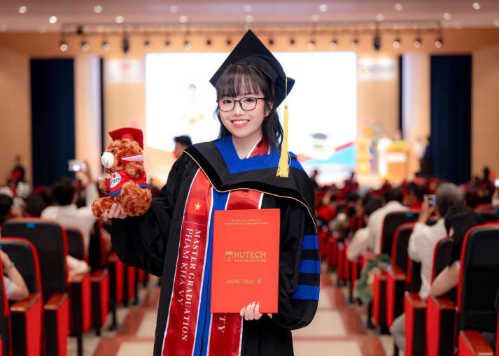 Rời “Big 4”, nữ giảng viên trẻ chọn hành trình gieo mầm tri thức 77