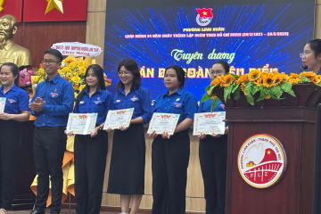 Từ lớp “vỏ ốc” mặc cảm đến hành trình tự thắp lửa 85