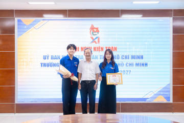 Hành trình định vị chất riêng giữa giảng đường của sinh viên Trần Thị Thanh Thảo 58