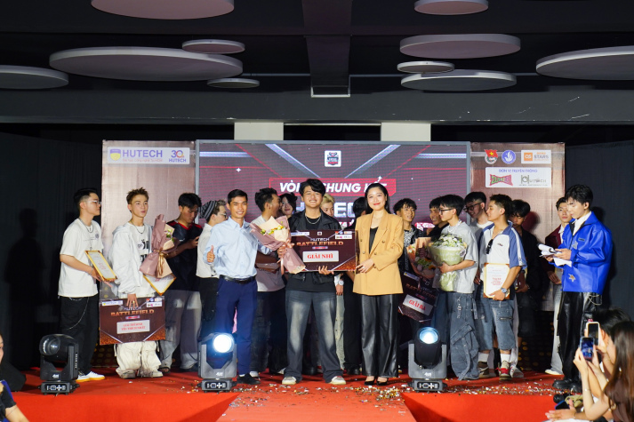 Viện Văn hóa – Nghệ thuật – Thể thao HUTECH đồng hành chuyên môn cùng cuộc thi Rap “HUTECH Battlefield” 14