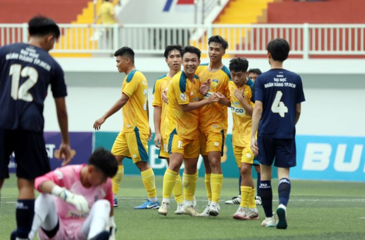06 sinh viên Viện Văn hoá - Nghệ thuật - Thể thao sẽ cùng Đội tuyển bóng đá HUTECH tham dự vòng Chung kết toàn quốc báo Thanh Niên - Cúp THACO lần III năm 2025 52