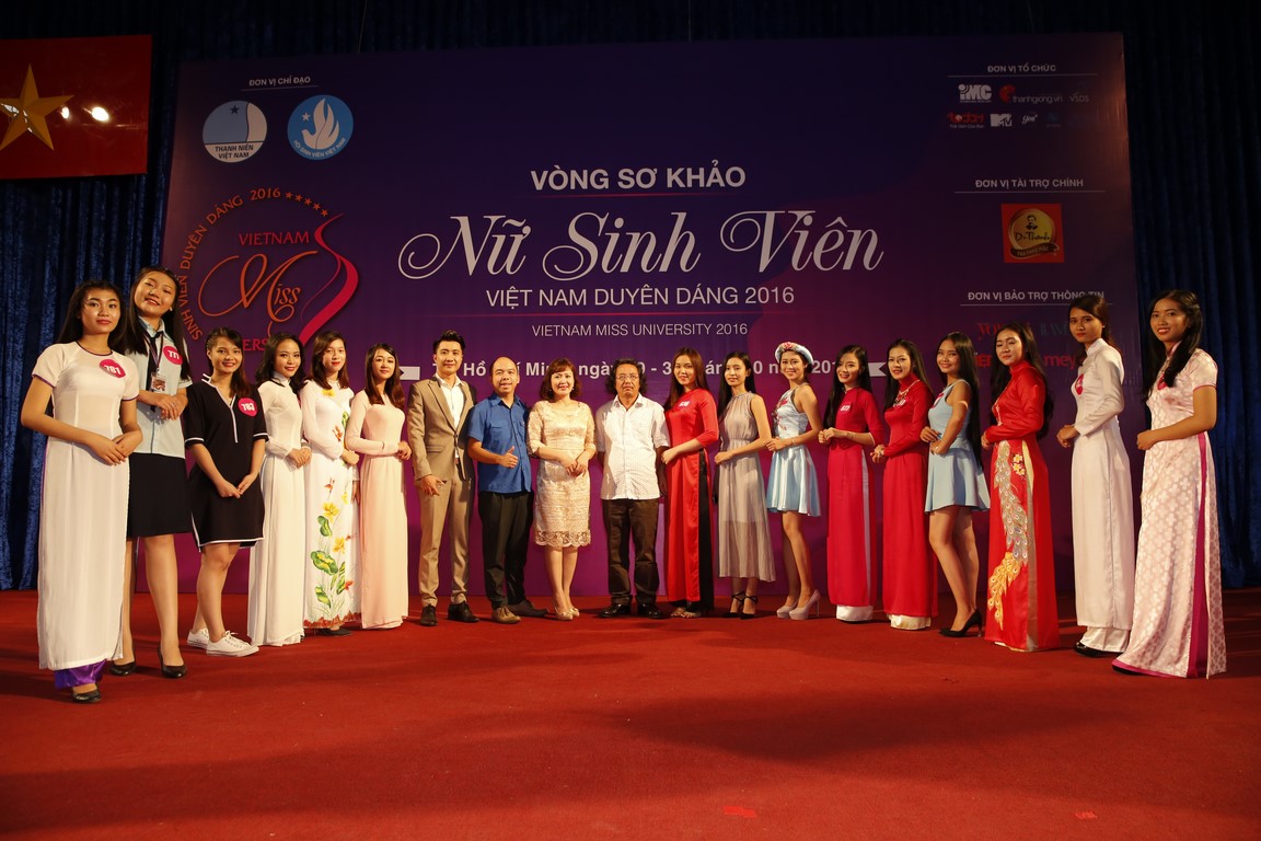 2 nữ sinh HUTECH xuất sắc vào vòng Bán kết “Nữ sinh viên Việt Nam duyên dáng 2016” 41