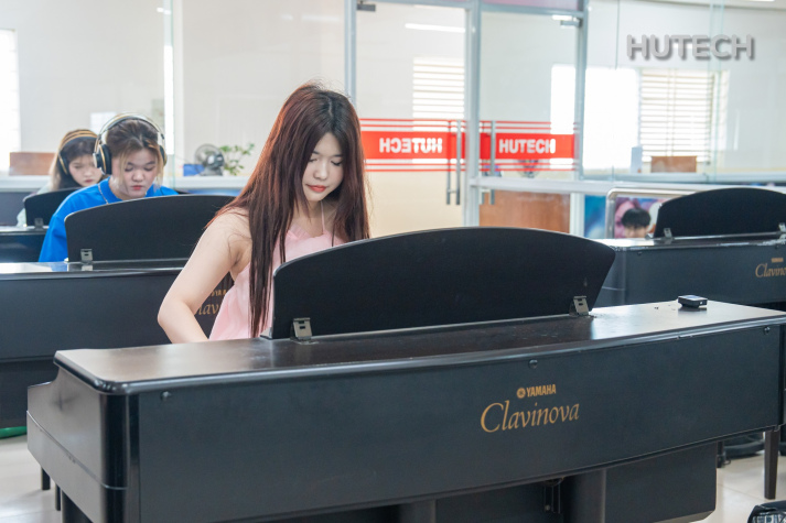 Không gian thực hành “chuẩn nghề”, cơ sở vật chất hiện đại - một trong những điểm nổi bật của ngành Thanh nhạc và Quản lý thể dục thể thao 14