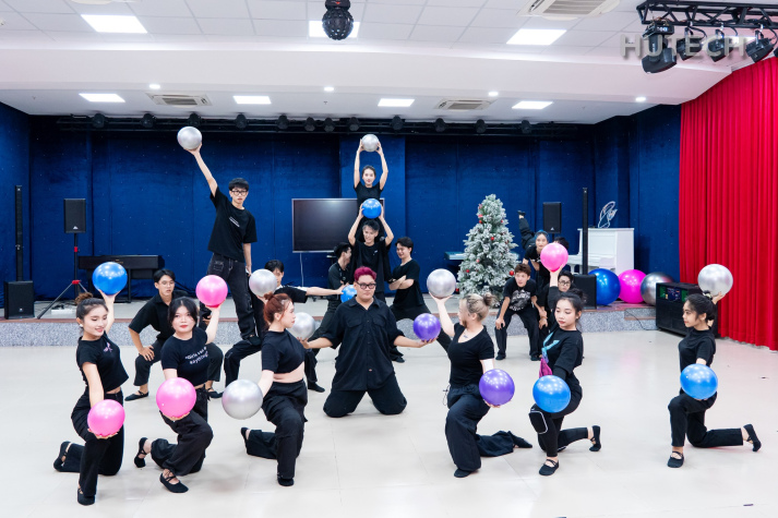 Không gian thực hành “chuẩn nghề”, cơ sở vật chất hiện đại - một trong những điểm nổi bật của ngành Thanh nhạc và Quản lý thể dục thể thao 142