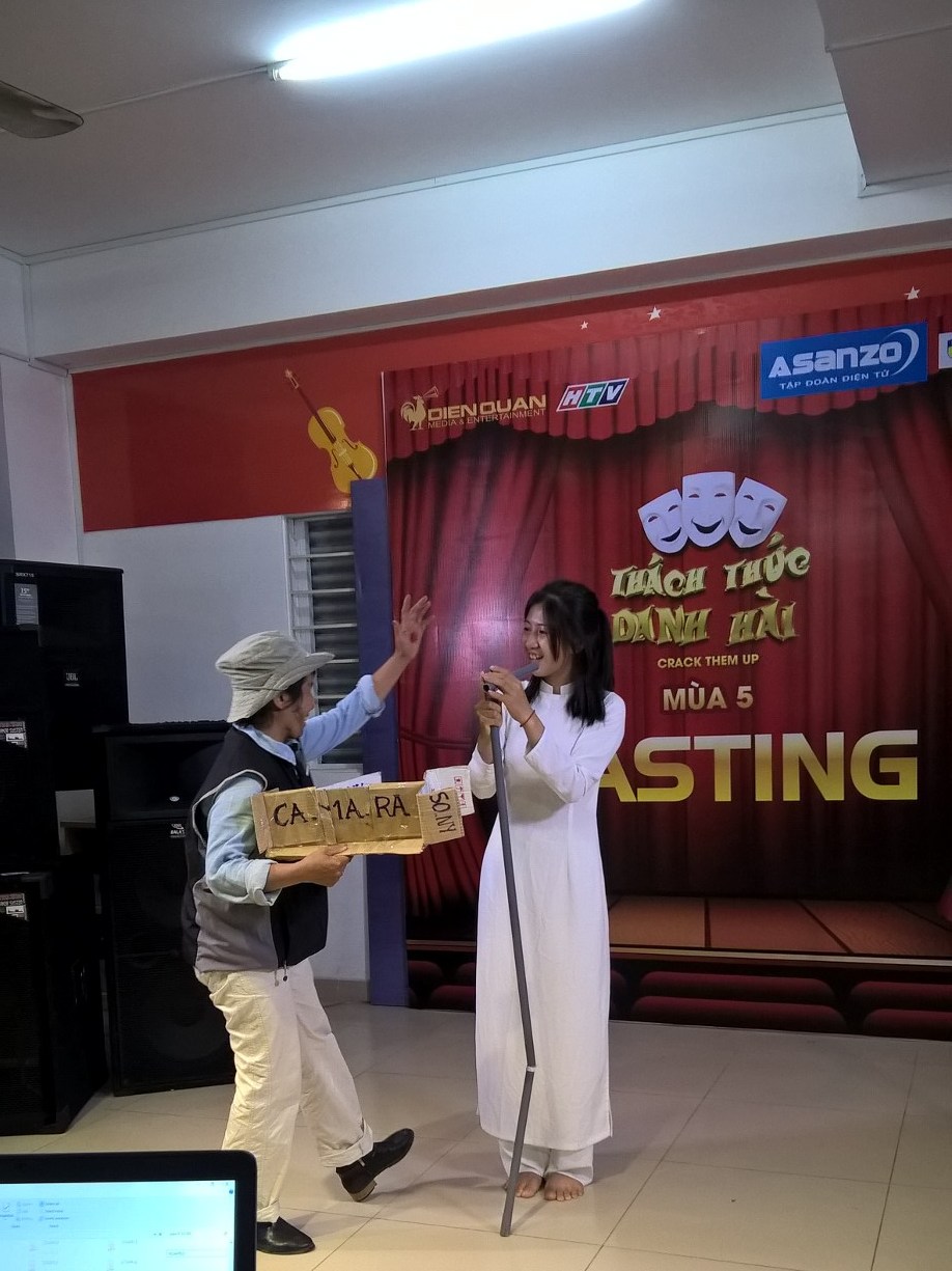 Sinh viên HUTECH "thách thức danh hài" 60