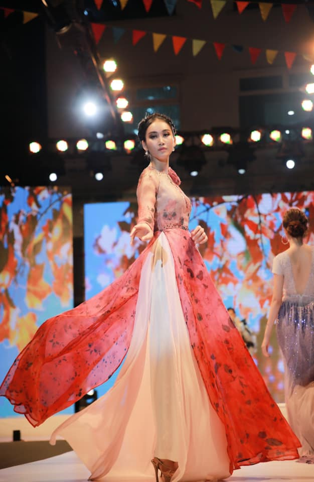 'Hoa khôi miền Trung' dự thi Miss Eco International 30