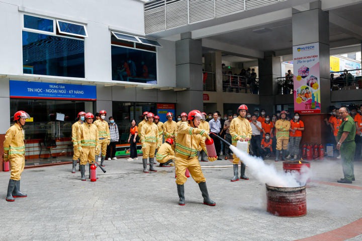 Buổi diễn tập là hoạt động thường niên tại HUTECH