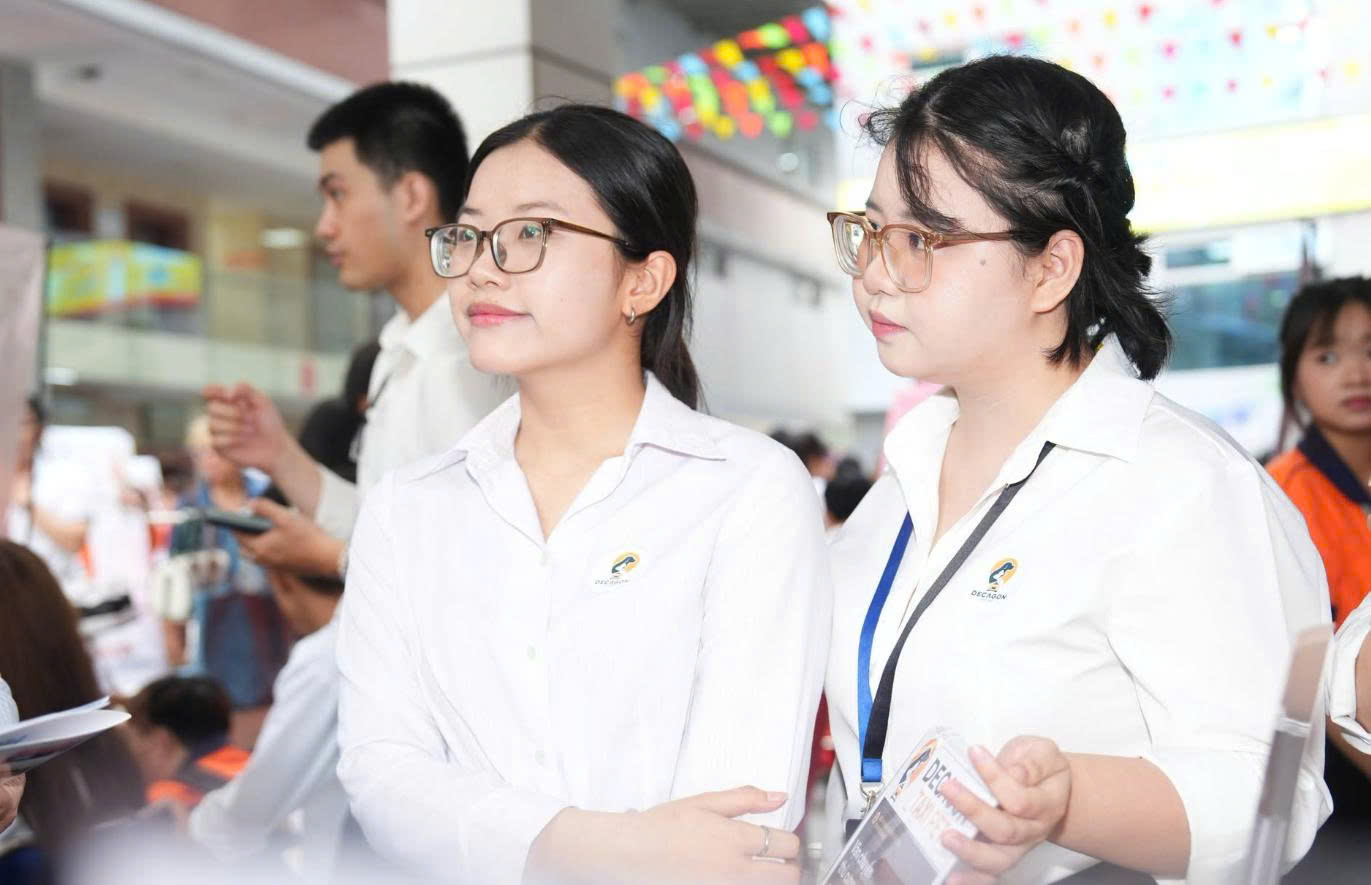 ngành Quản trị kinh doanh HUTECH 7