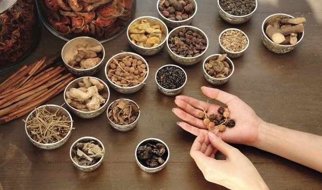 Ngành Y học cổ truyền có bị thay thế bởi công nghệ AI hay không? 209