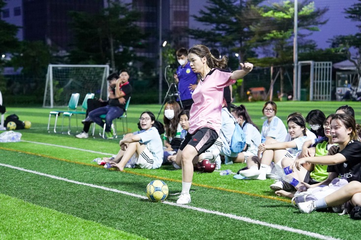 Lượt đối đầu hết sức căng thẳng giữa KẾT NỐI TRẺ và THE LASH tranh ngôi vô địch 2