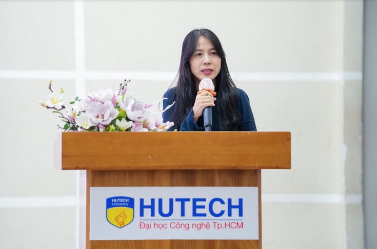 Khoa Hàn Quốc học HUTECH tưng bừng chào đón tân binh khóa 2022 59