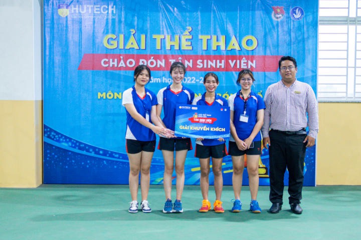 Đội TIGER giành ngôi vô địch Bóng chuyền nữ tại Giải thể thao Chào đón tân sinh viên năm học 2022-2023 60