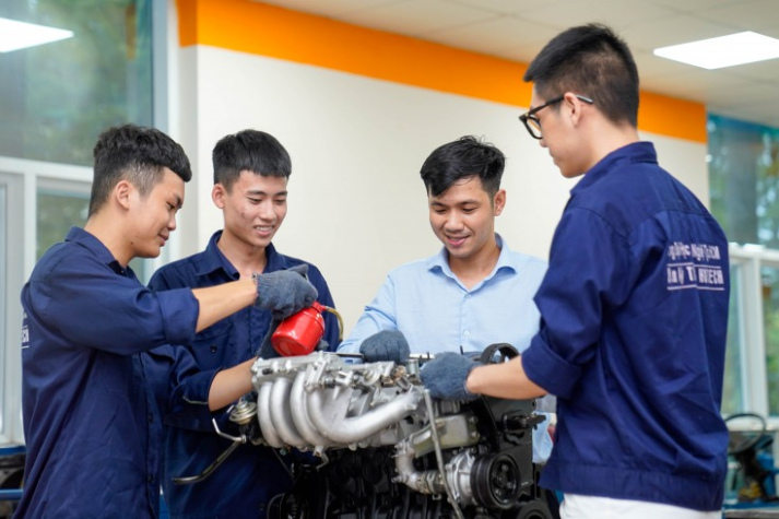 Tiềm năng của ngành Công nghệ kỹ thuật ô tô trong xã hội hiện đại