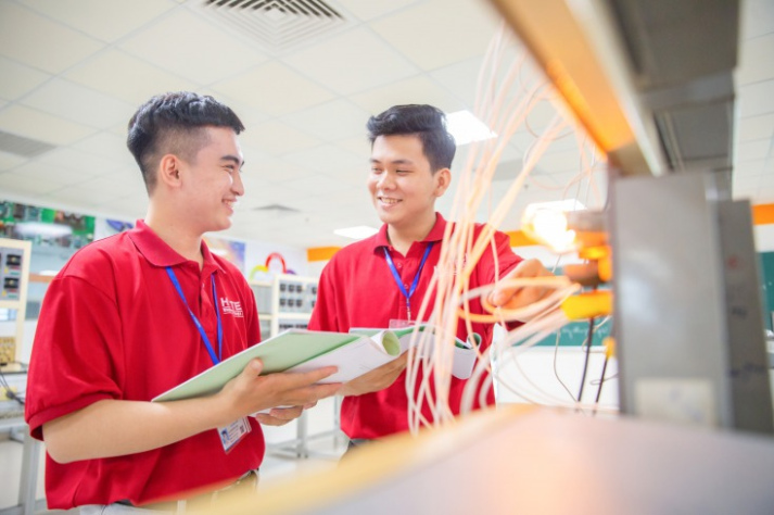 Vậy, ngành Kỹ thuật điện có bị thay thế bởi công nghệ AI? 1