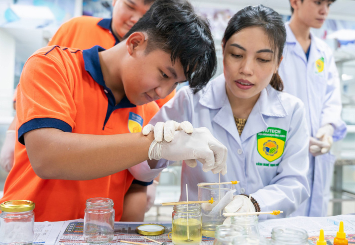 Có nên học ngành Công nghệ thẩm mỹ không? 83