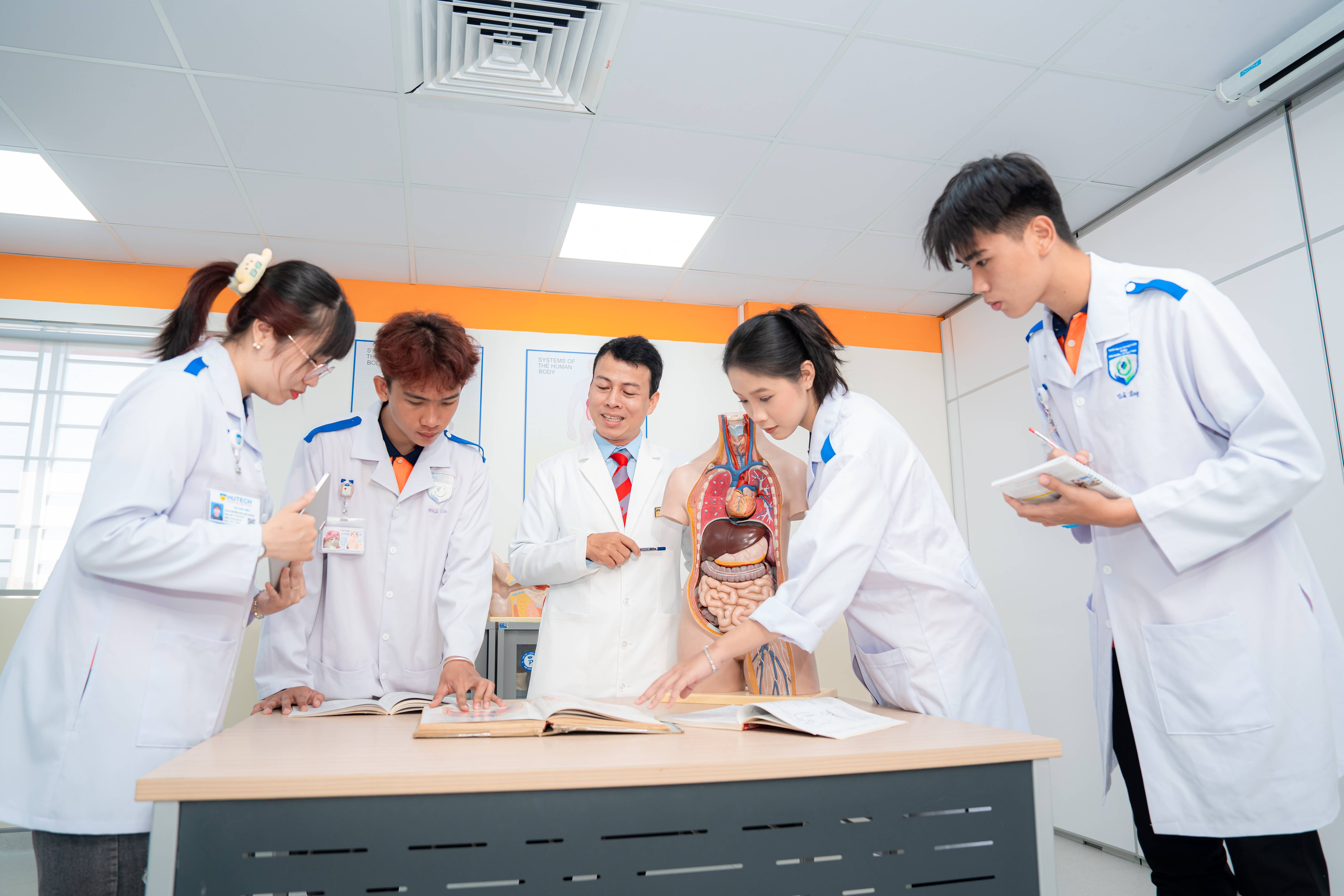 Top những trường đào tạo ngành Y khoa 78